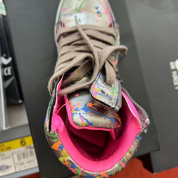 Steve Madden Girls 3 Jcafe Pewter Skinny High Top Paint Splashed Zip Up Shoes - Picture 5 of 5